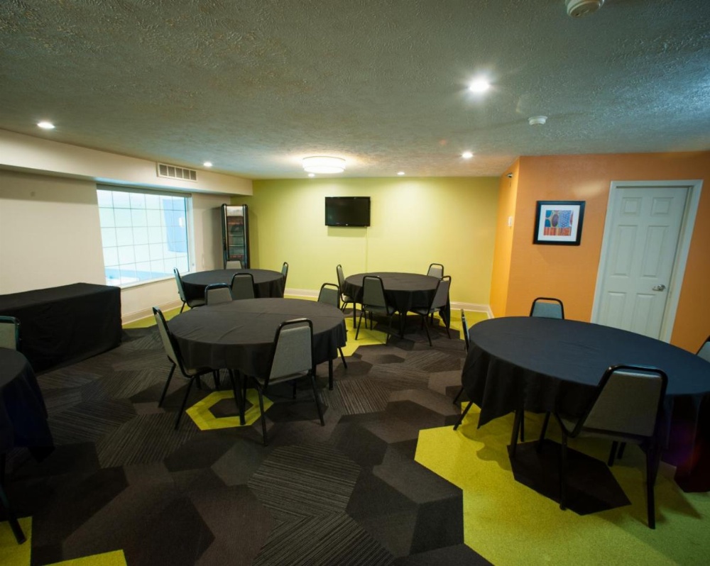 Northfield Inn Suites and Conference Center Image 39